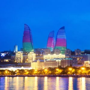 Vliegtijd Baku